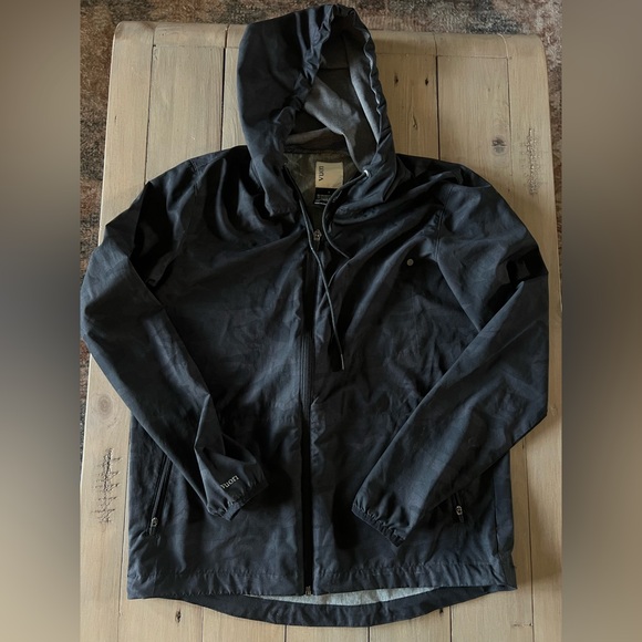 Women's Vouri Black Camo Trainer Jacket Small - Picture 3 of 8